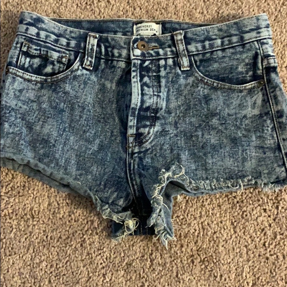 Forever21 denim button down shorts, size 27